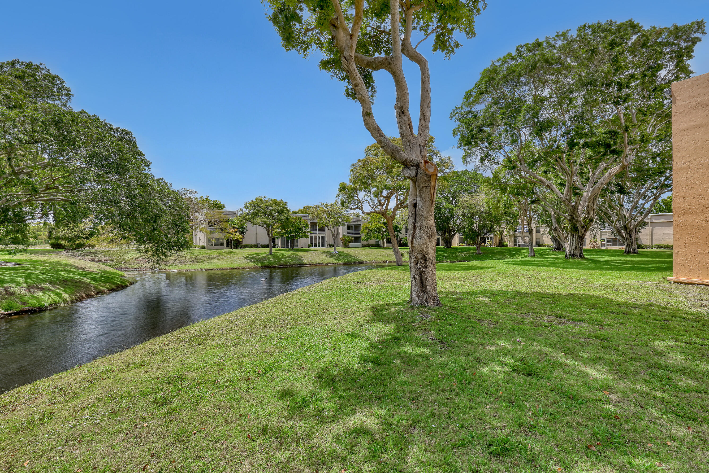 2800 Fiore Way, Unit 108 Delray Beach, FL 33445 - Photo 39 of 41 2800 Fiore Way #108 (28)