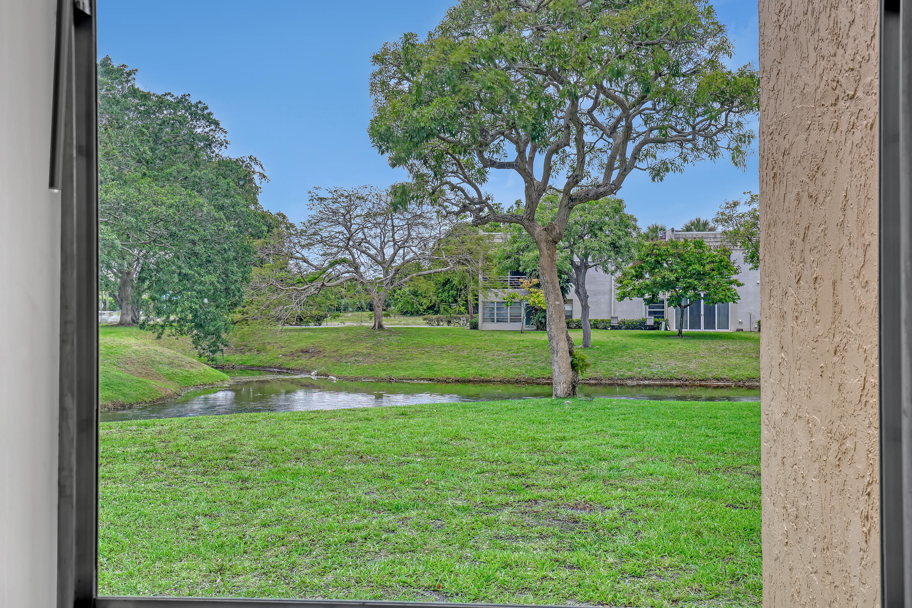 2800 Fiore Way, Unit 108 Delray Beach, FL 33445 - Photo 9 of 41 2800 Fiore Way #108 (15)