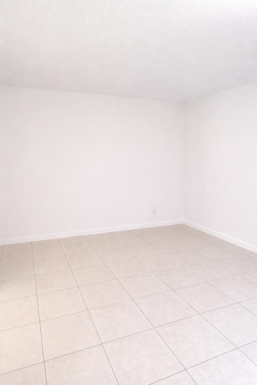 2800 Fiore Way, Unit 108 Delray Beach, FL 33445 - Photo 10 of 41 67ED8F59-AAAB-4315-9276-05DB060F94CA