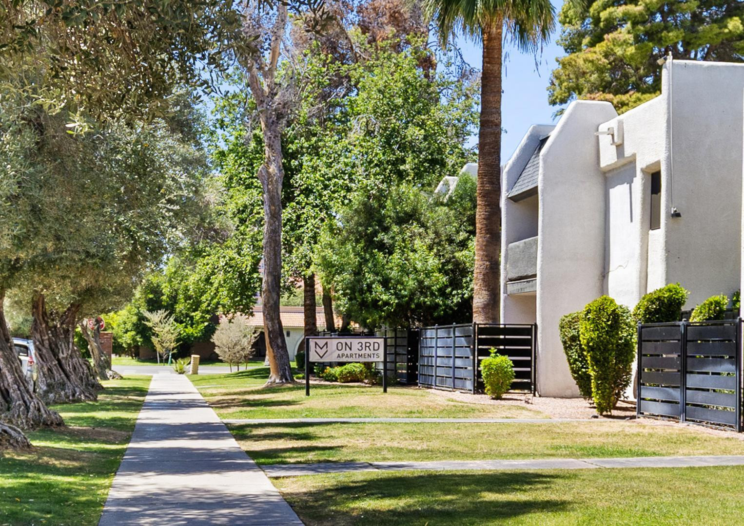 302 East Monte Vista Road, Unit A17 Phoenix, AZ 85004 - Photo 13 of 25 Photo #13