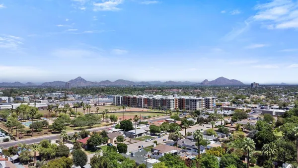 $1,695 | 302 East Monte Vista Road, Unit A17, Phoenix, AZ 85004