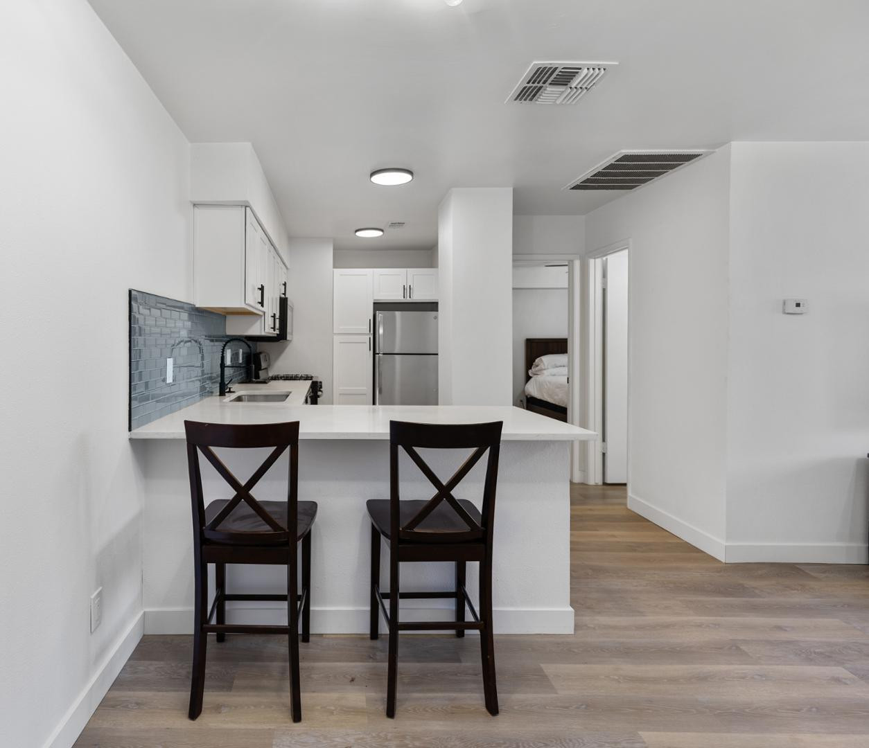 302 East Monte Vista Road, Unit A17 Phoenix, AZ 85004 - Photo 4 of 25 Photo #4