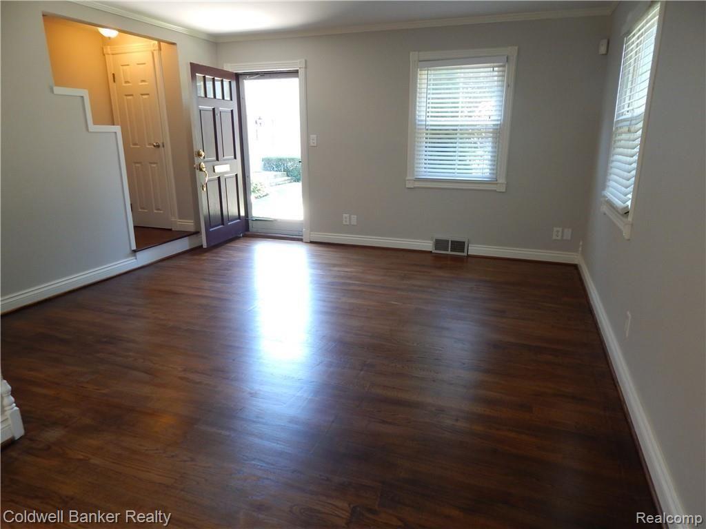 1682 Graefield Road Birmingham, MI 48009 - Photo 6 of 30