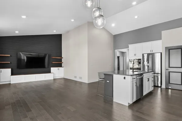 $430,000 | 7723 Morgana Drive, Joliet, IL 60431