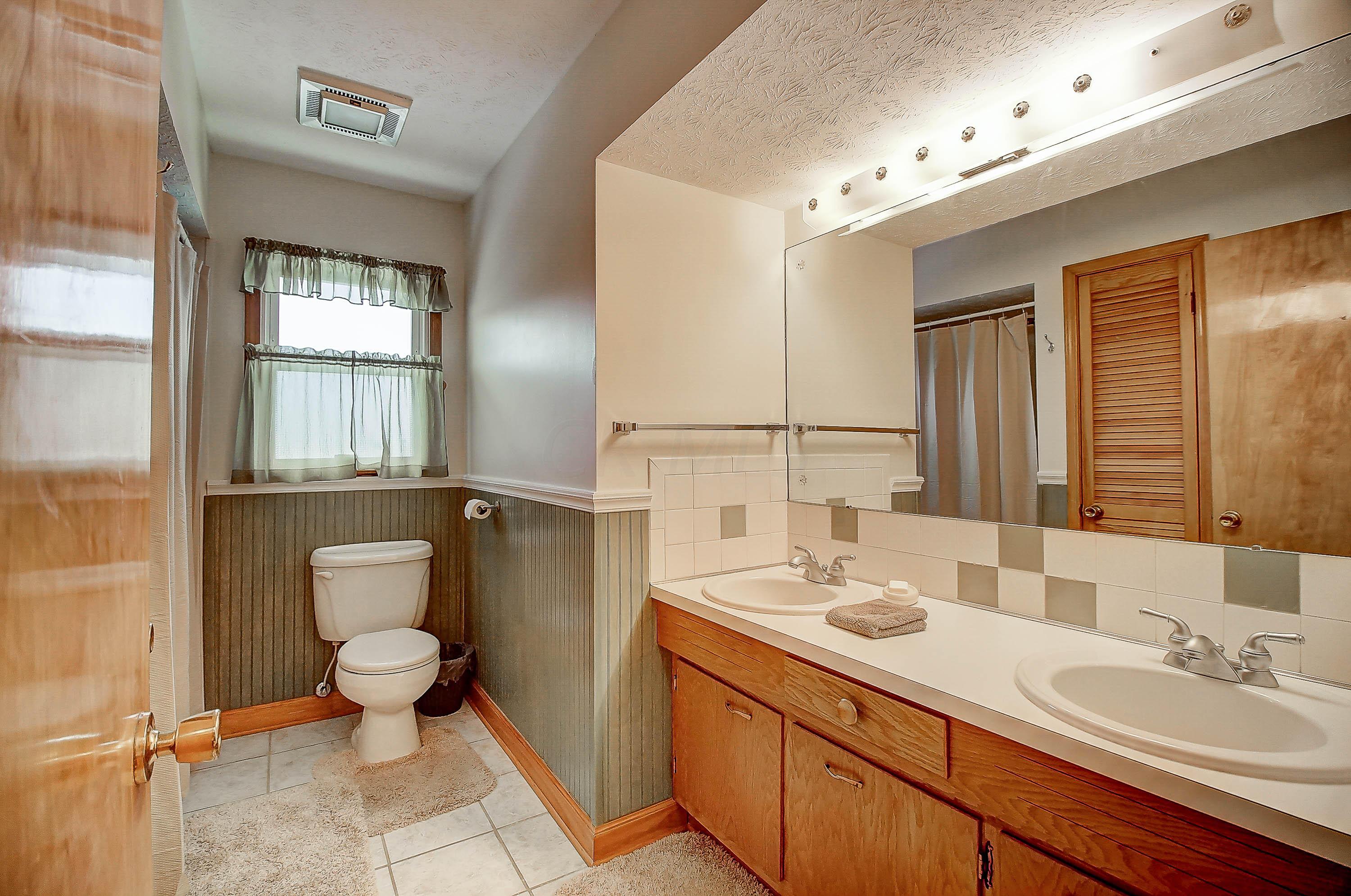 3194 Old Mill Road Northeast Lancaster, OH 43130 - Photo 19 of 45