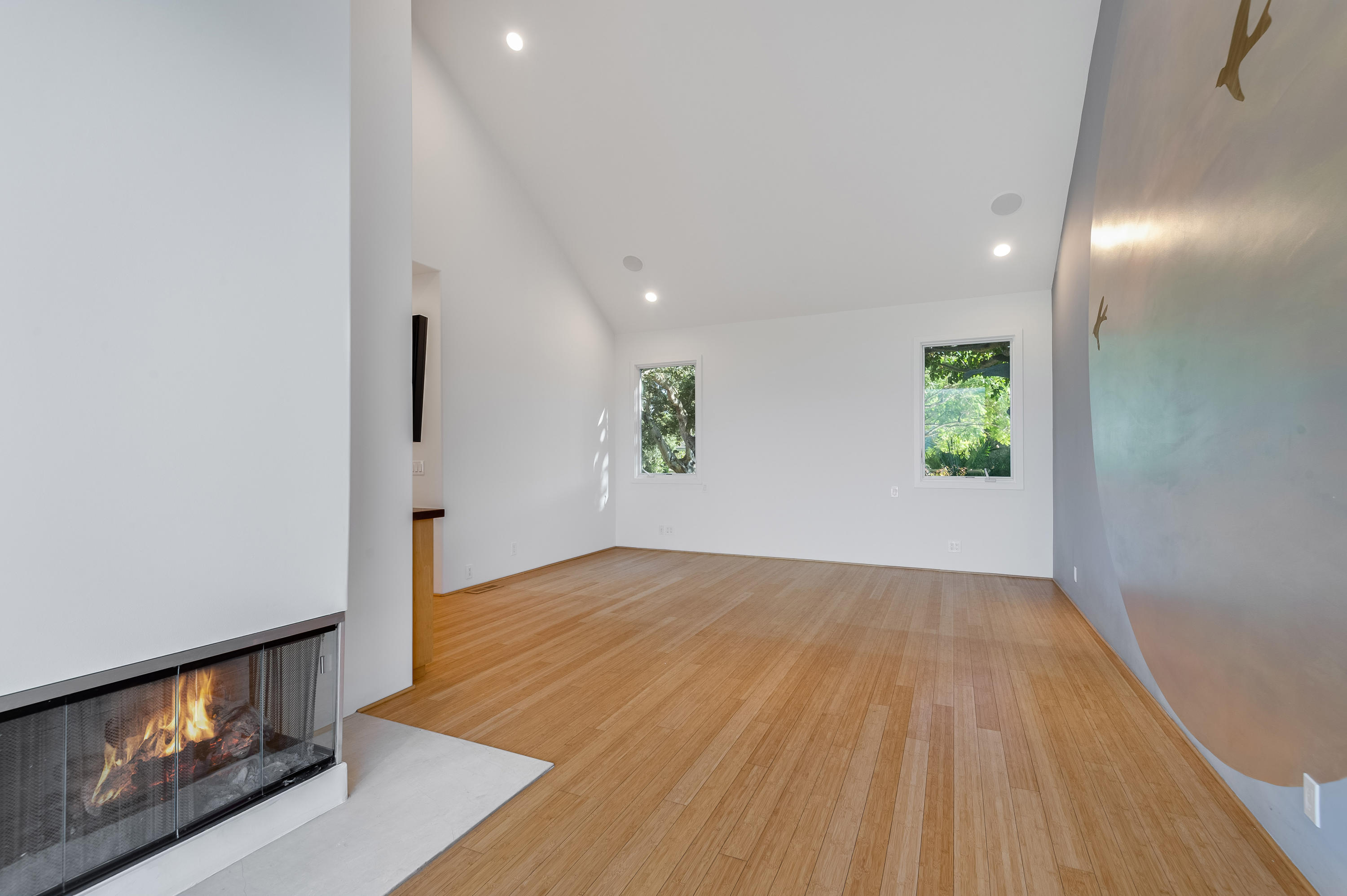 835 Puente Drive Santa Barbara, CA 93110 - Photo 20 of 40 master 1