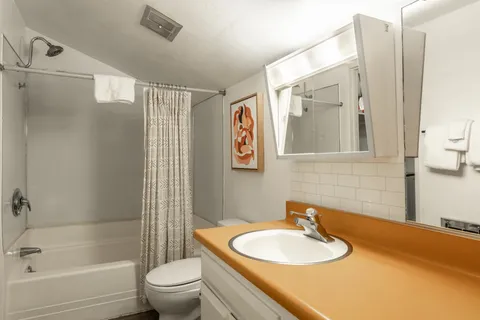 $539,000 | 137 Laurel Mountain Road, Unit 227, Mammoth Lakes, CA 93546