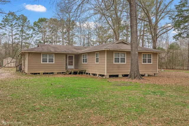 $218,000 | 158 Edwards Road, Doyline, LA 71023