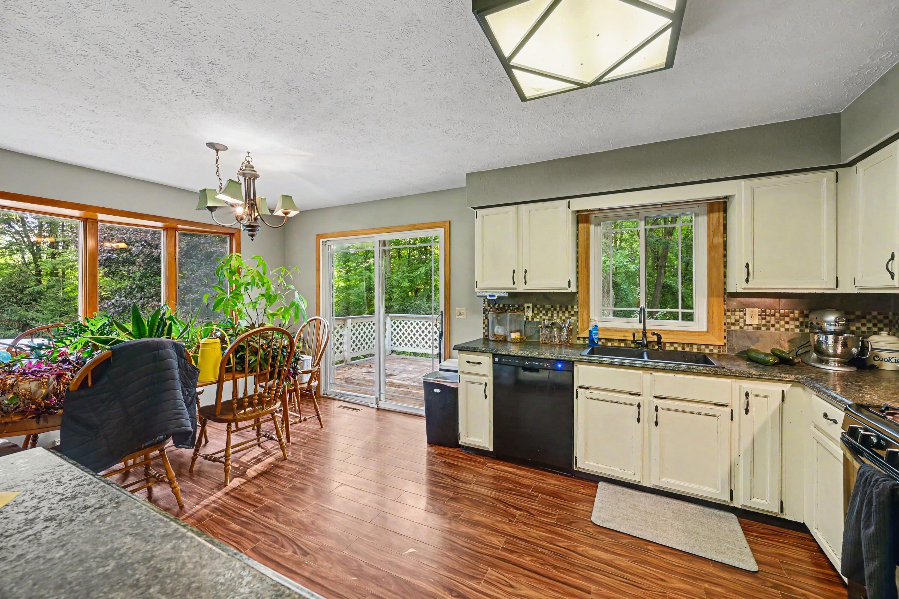 6080 Herring Road Litchfield, MI 49252 - Photo 6 of 27 006_file_4793