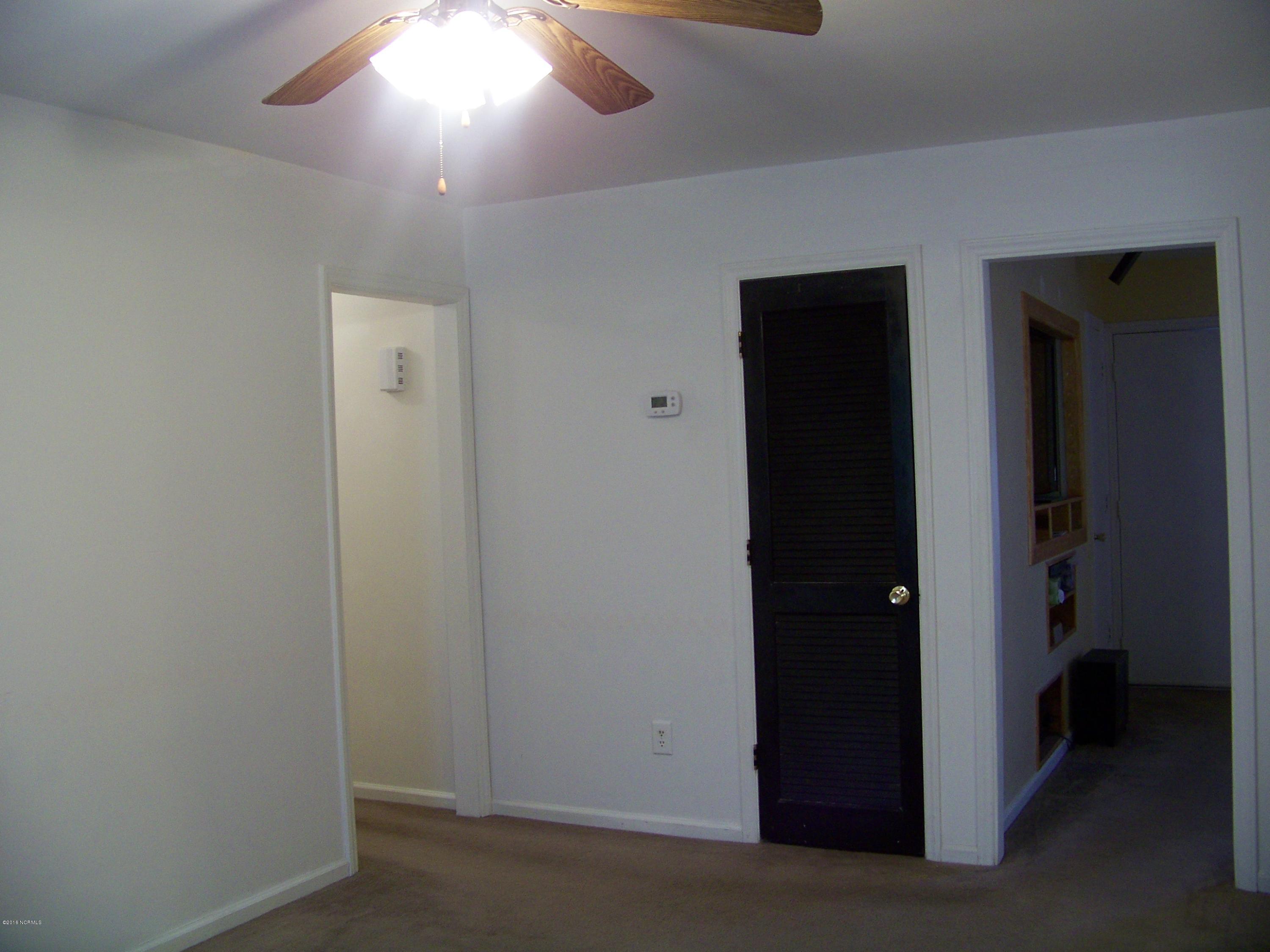 327 Tall Pine Road Havelock, NC 28532 - Photo 6 of 19 Dining Room