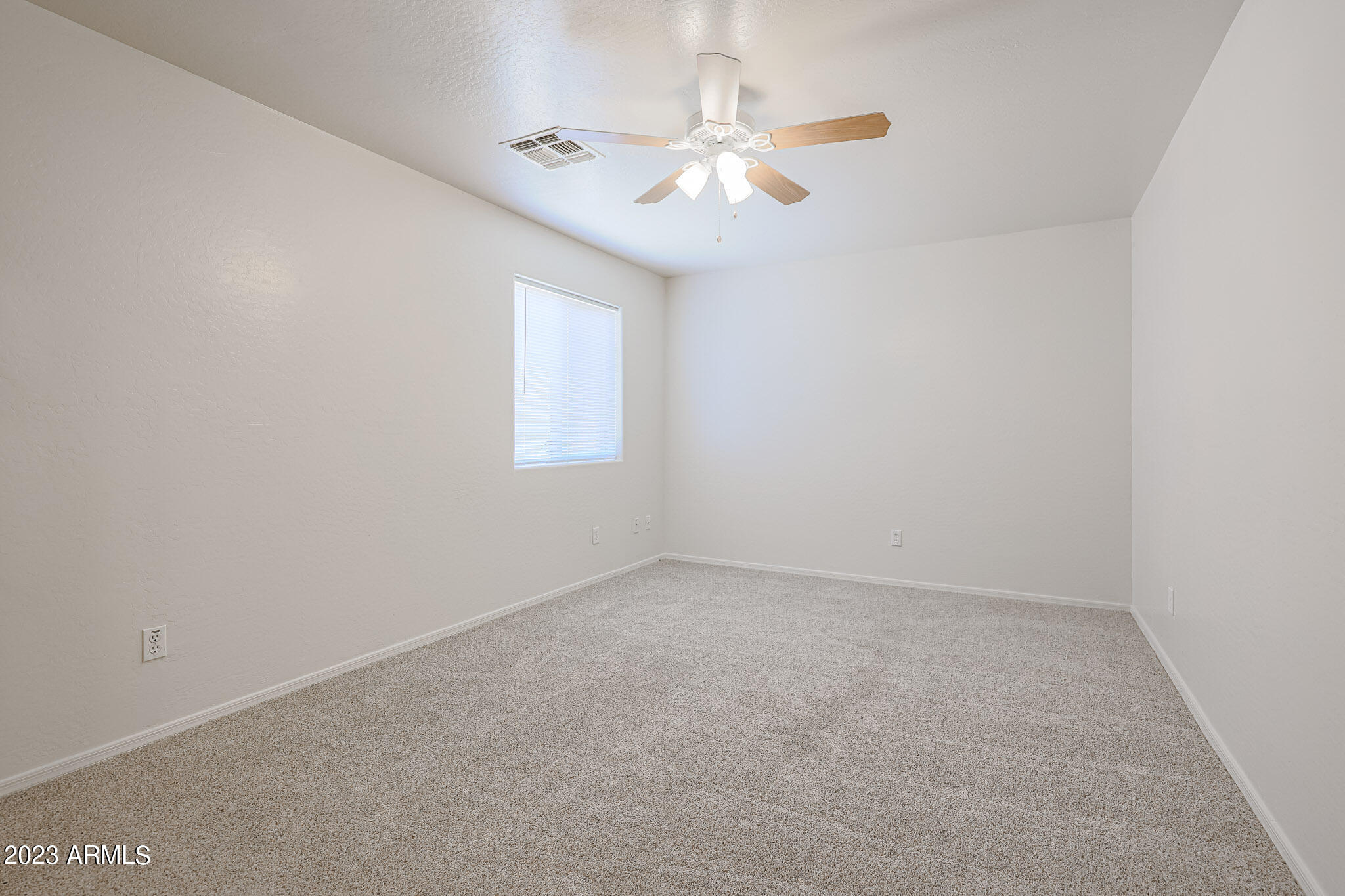 15642 North 29th Way Phoenix, AZ 85032 - Photo 12 of 20 Bedroom #2