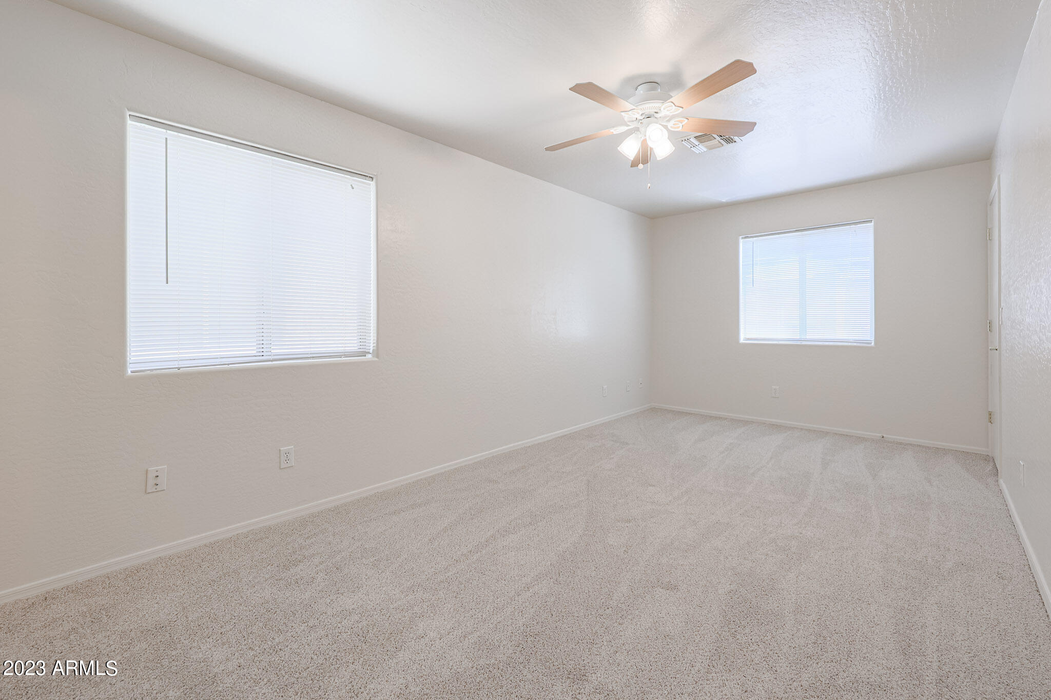 15642 North 29th Way Phoenix, AZ 85032 - Photo 9 of 20 Primary Bedroom
