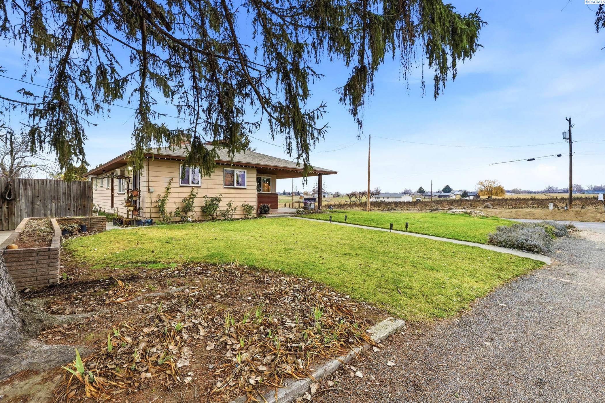 6850 Van Belle Road Sunnyside, WA 98944 - Photo 2 of 30 Gallery Image 2