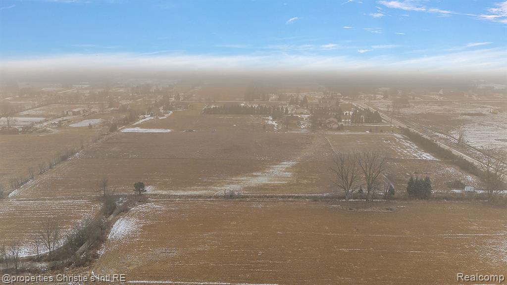 54651 Chesterfield Road Chesterfield, MI 48051 - Photo 4 of 10