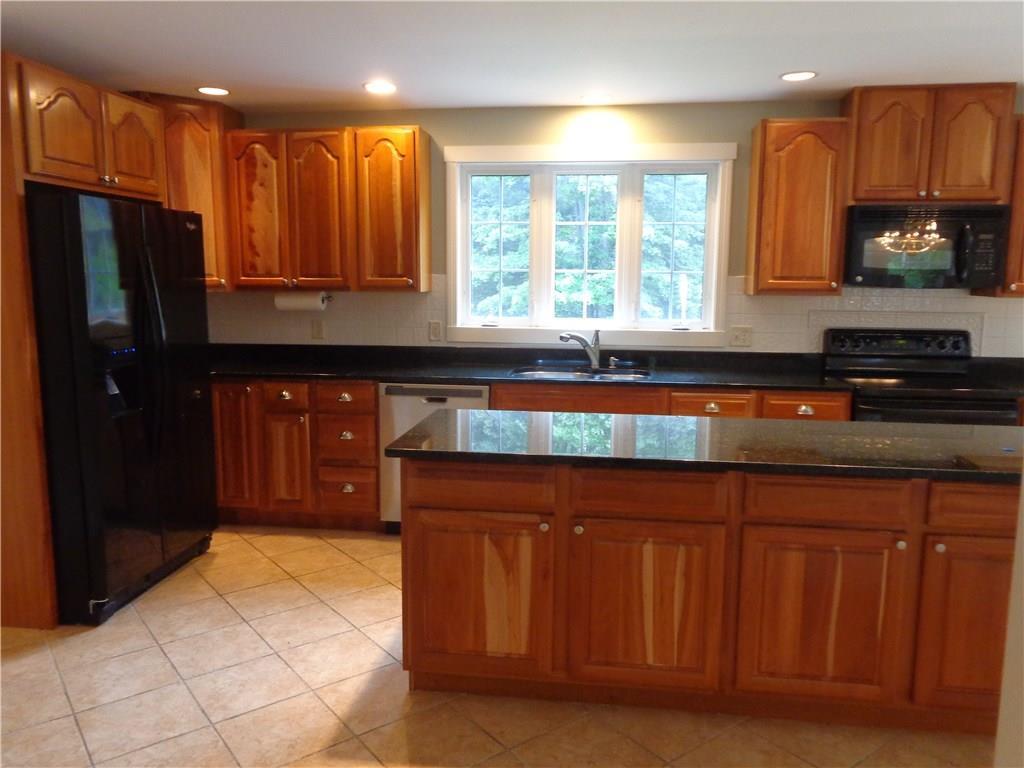 1 Hammond Road Kennebunk, ME 04043 - Photo 7 of 33 Photo