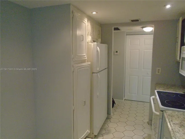 $1,750 | 7051 Environ Boulevard, Unit 136, Lauderhill, FL 33319