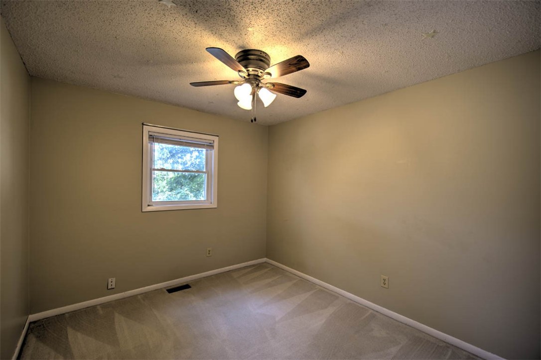 870 South Green Meadow Drive Decatur, IL 62521 - Photo 19 of 27