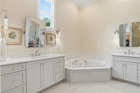 $2,099,999 | 18161 Old Dominion Court, Fort Myers, FL 33908