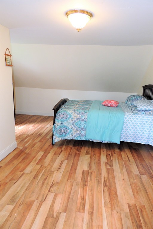 51 Lamont Street Springfield, MA 01119 - Photo 13 of 29 Gallery Image 13