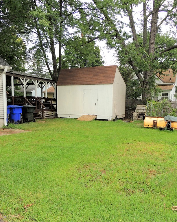 51 Lamont Street Springfield, MA 01119 - Photo 23 of 29 Gallery Image 23