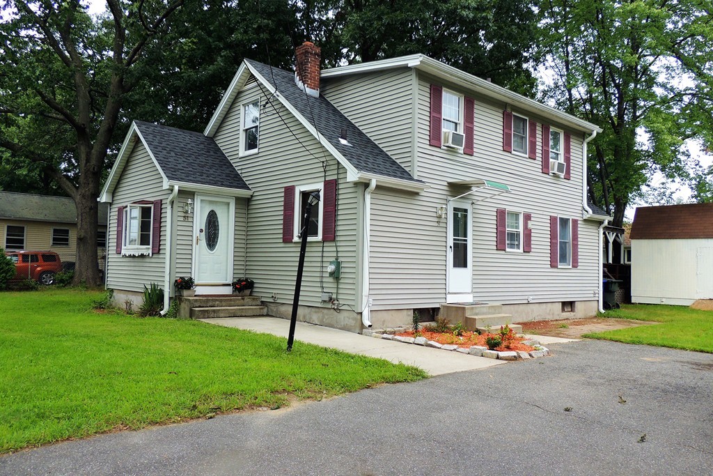 51 Lamont Street Springfield, MA 01119 - Photo 25 of 29 Gallery Image 25