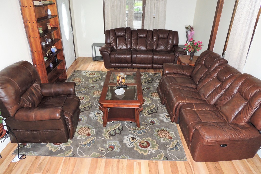 51 Lamont Street Springfield, MA 01119 - Photo 3 of 29 Gallery Image 3