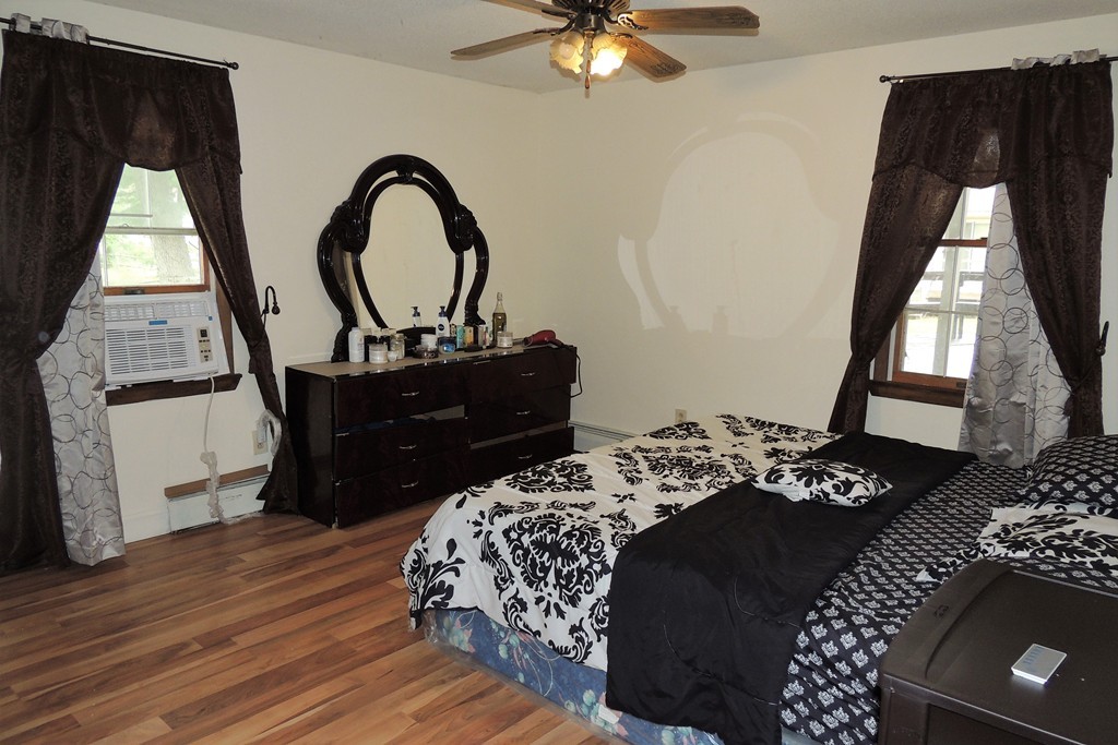 51 Lamont Street Springfield, MA 01119 - Photo 7 of 29 Gallery Image 7