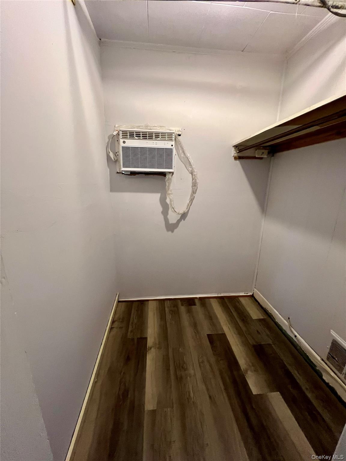 1612-1616 Rte 9W, Unit 20 Milton, NY 12547 - Photo 4 of 5 a view of utility room