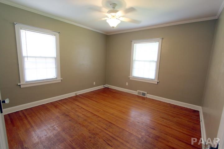 804 West Ridge Road Peoria, IL 61614 - Photo 11 of 16 Gallery Image 11