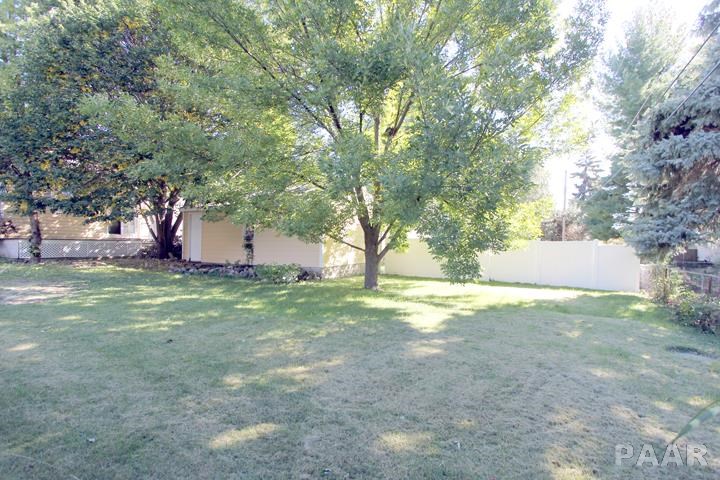 804 West Ridge Road Peoria, IL 61614 - Photo 15 of 16 Gallery Image 15