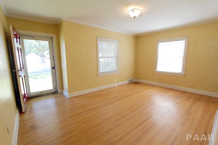804 West Ridge Road Peoria, IL 61614 - Photo 2 of 16 Gallery Image 2