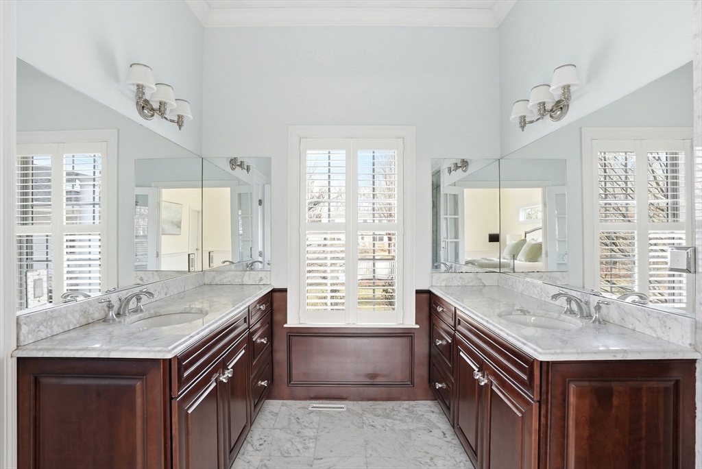 20 Woodlock Road Hingham, MA 02043 - Photo 13 of 32