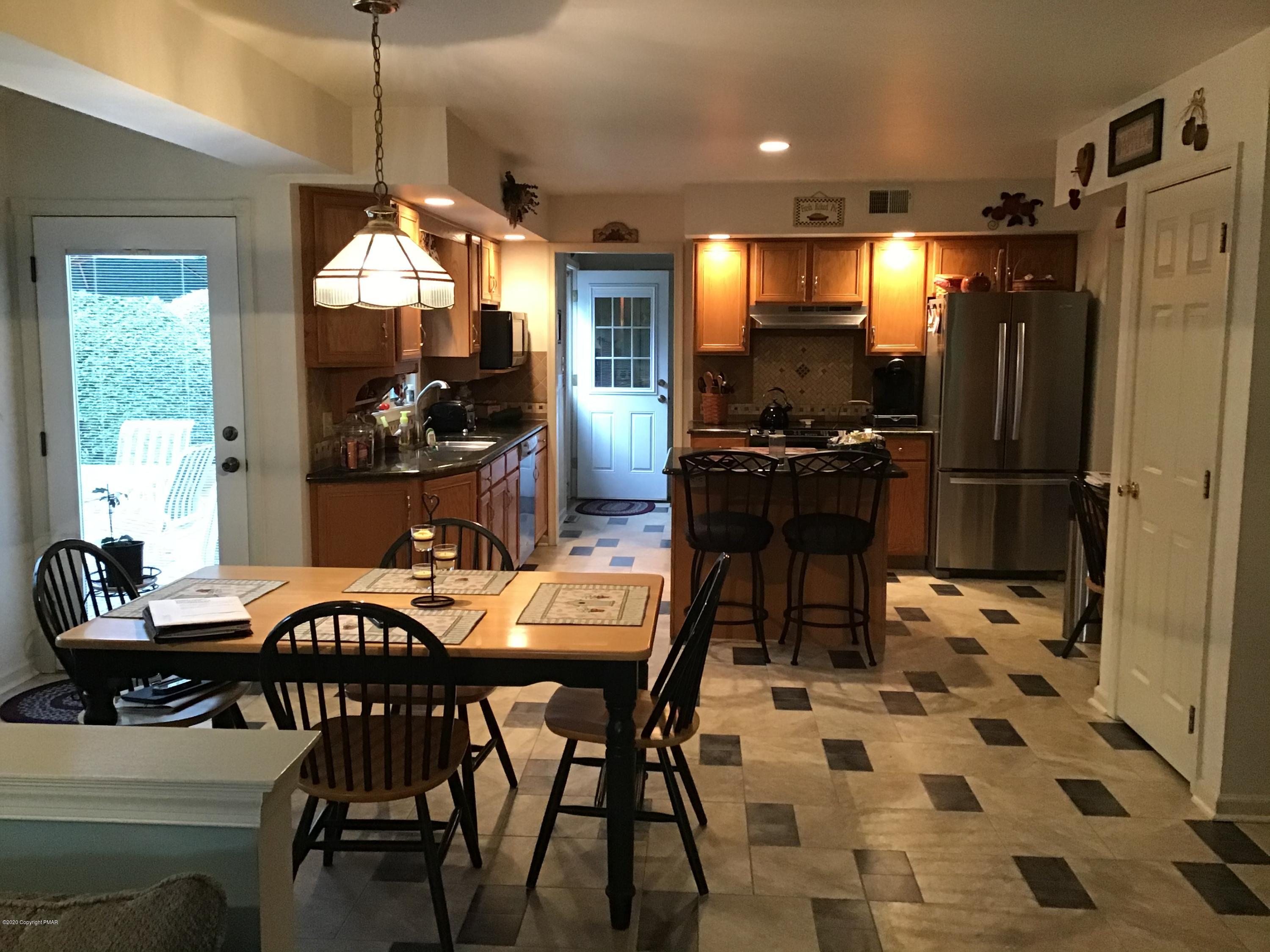 498 Dianne Road Bath, PA 18014 - Photo 21 of 62 A04EC317-138B-4907-B5A8-959E57D8D921