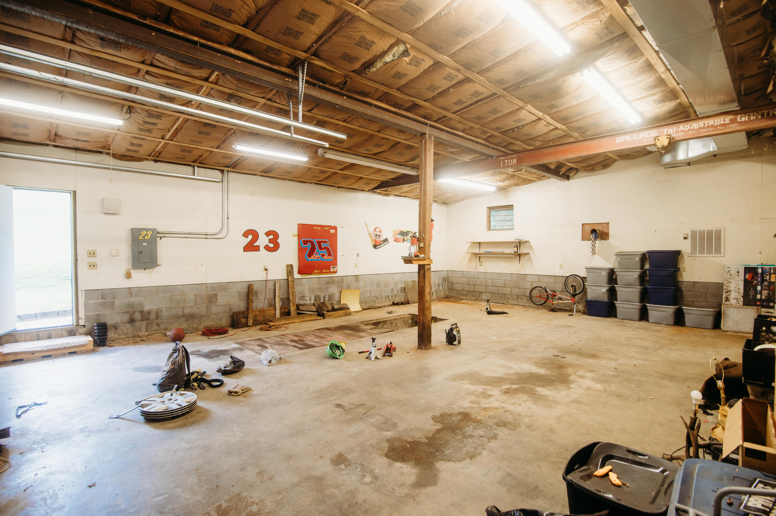 3197 Lee Elgin Road Woolwine, VA 24185 - Photo 44 of 46 a view of a room with gym equipment