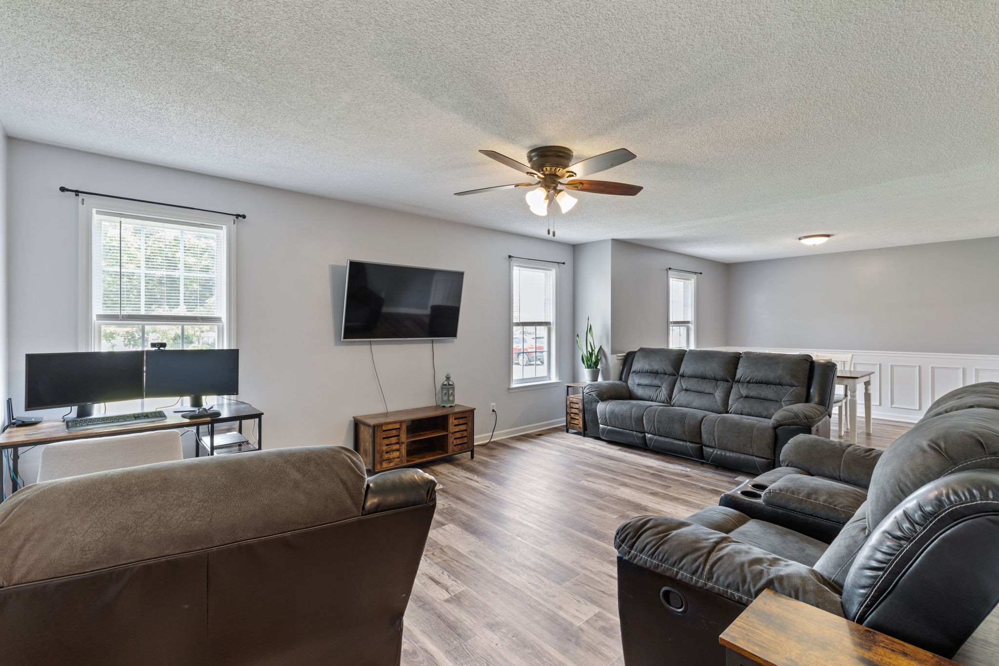 889 6 Mile Board Road Belvidere, TN 37306 - Photo 4 of 27 a living room with furniture and a flat screen tv