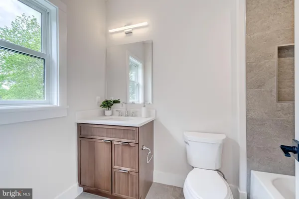 $2,559,888 | 506 Kingsley Road Southwest, Vienna, VA 22180