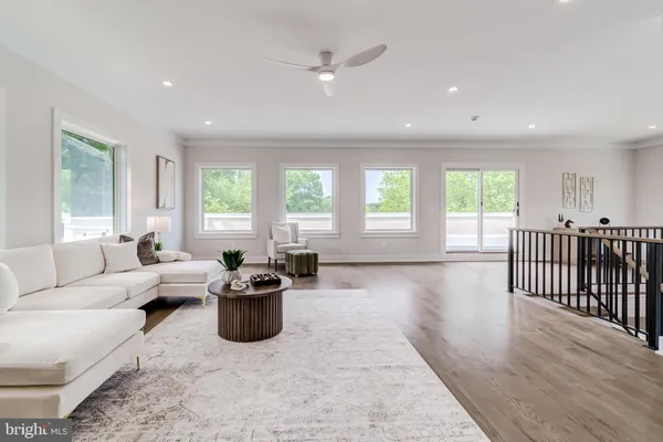 $2,559,888 | 506 Kingsley Road Southwest, Vienna, VA 22180