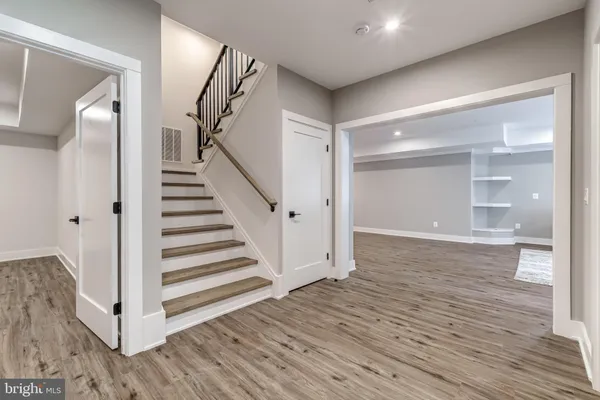 $2,559,888 | 506 Kingsley Road Southwest, Vienna, VA 22180