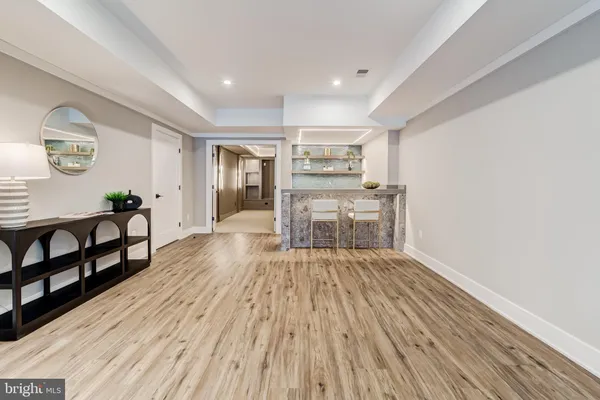 $2,559,888 | 506 Kingsley Road Southwest, Vienna, VA 22180