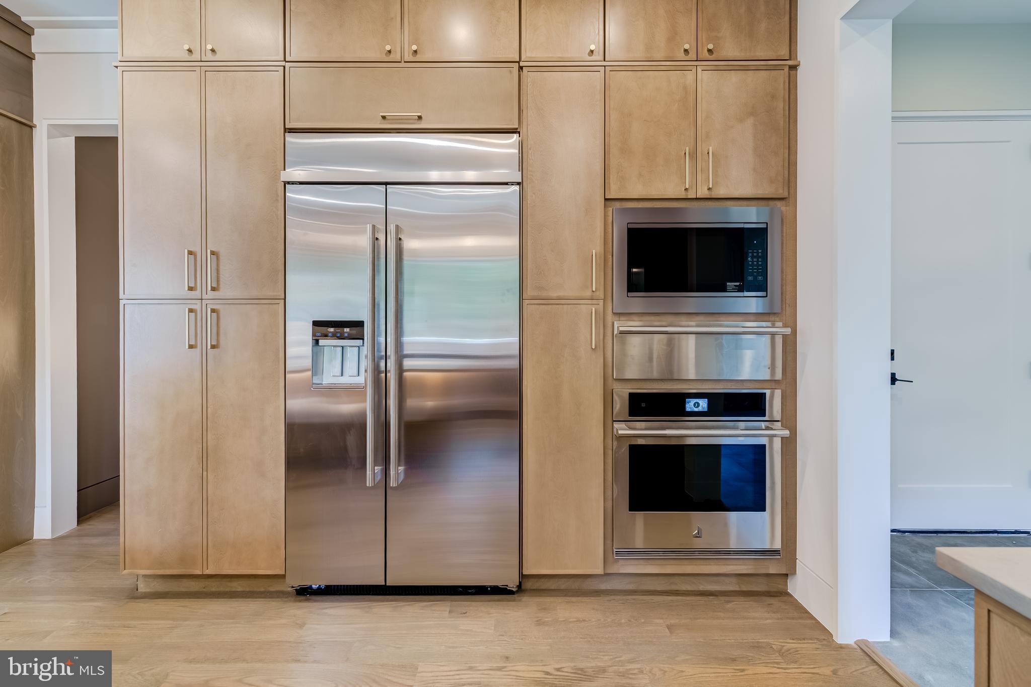 506 Kingsley Road Southwest Vienna, VA 22180 - Photo 19 of 150