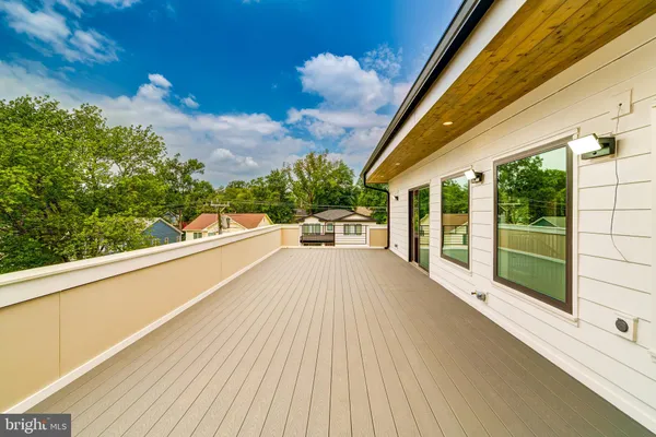 $2,559,888 | 506 Kingsley Road Southwest, Vienna, VA 22180