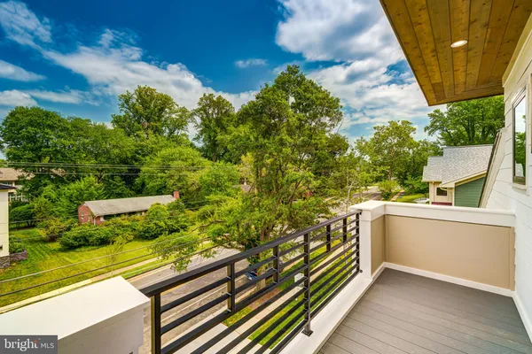 $2,559,888 | 506 Kingsley Road Southwest, Vienna, VA 22180