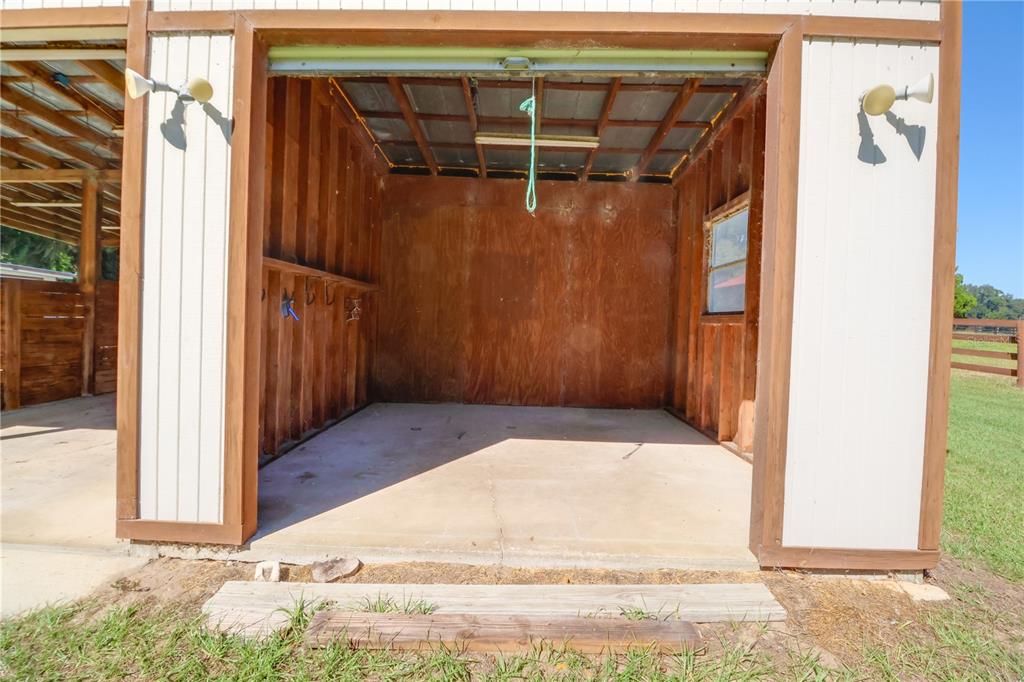 1480 Northeast 97th St Road Anthony, FL 32617 - Photo 22 of 35 a view of entrance