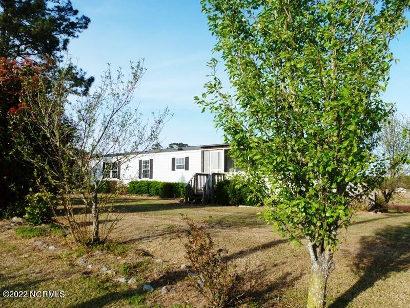 727 Willie Hatcher Road Chinquapin, NC 28521 - Photo 1 of 37 primary view