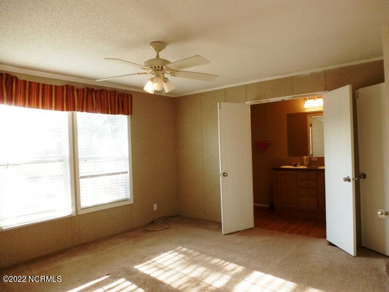727 Willie Hatcher Road Chinquapin, NC 28521 - Photo 14 of 37 P1100798