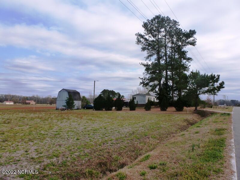 727 Willie Hatcher Road Chinquapin, NC 28521 - Photo 33 of 37 P1120602