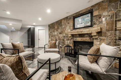 $1,500,000 | 19865 Moontown Road, Westfield, IN 46074