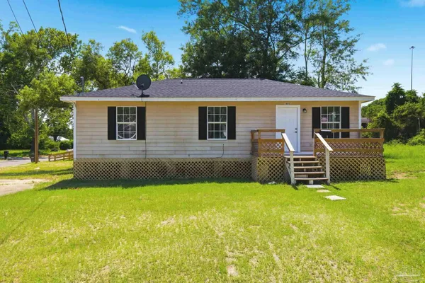 $239,000 | 1805 Doctor Martin Luther King Junior Drive, Pensacola, FL 32503