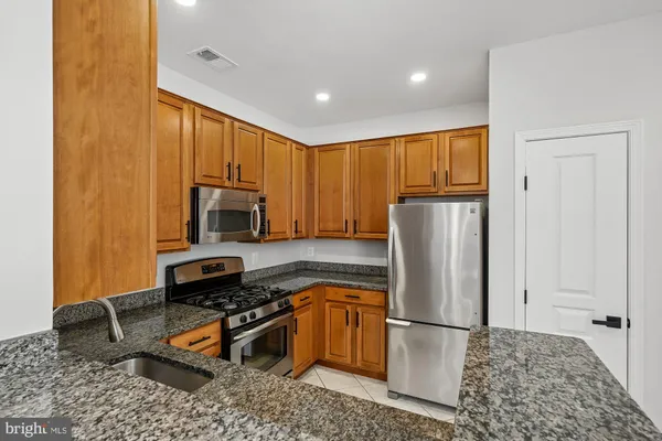 $329,999 | 12000 Market Street, Unit 371, Reston, VA 20190