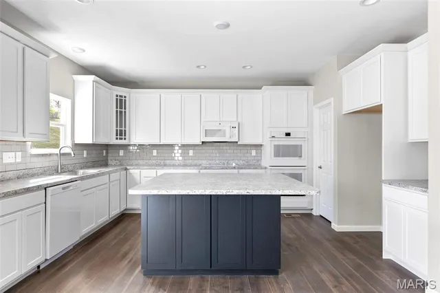 $302,900 | 2 Hermitage Ii At Deer Meadows, Sullivan, MO 63080